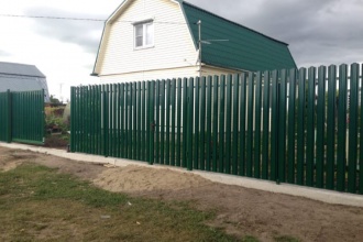 Забор из евроштакетника на ленточном фундаменте 70 метров фото в Электроуглях